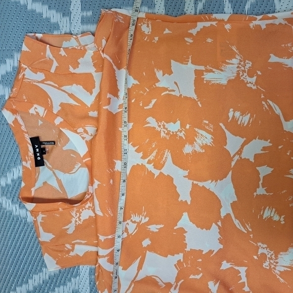 DKNY Sleeveless Tropical Print Top - Picture 8 of 11